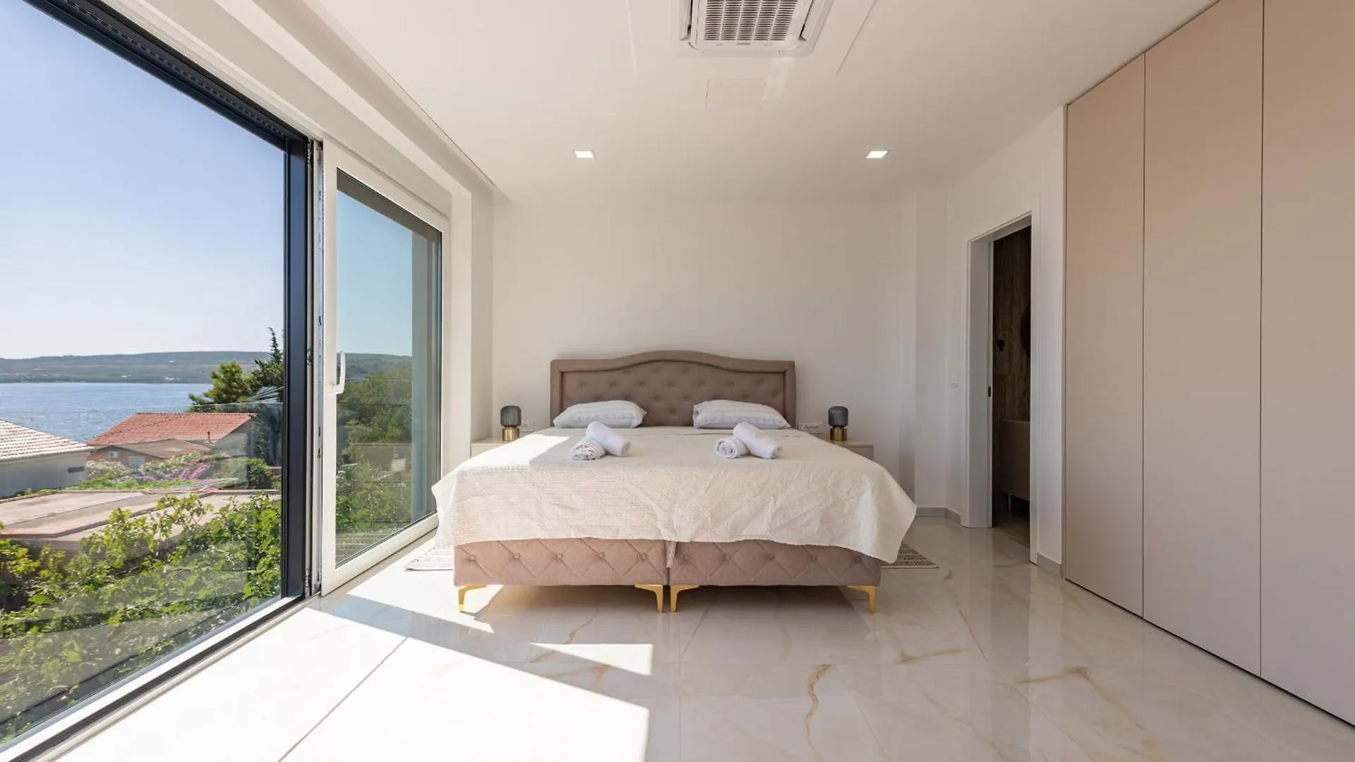 Seaview Villa A'More With Heated Pool Maslenica 0*,  Croatia