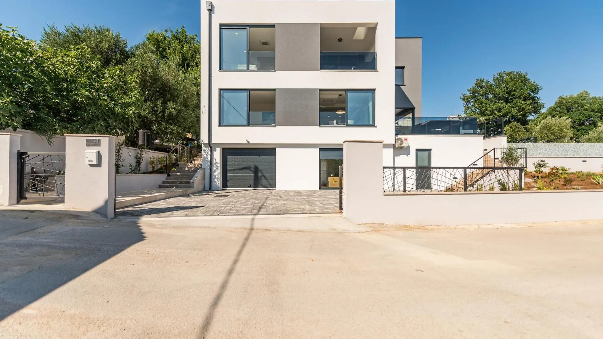 Seaview Villa A'More With Heated Pool Maslenica
