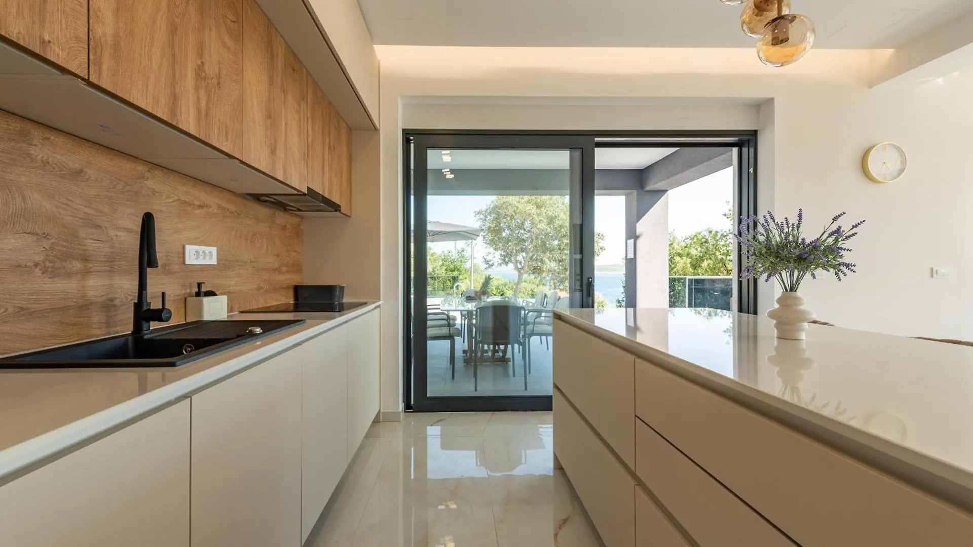 Seaview Villa A'More With Heated Pool ماسلينتسا