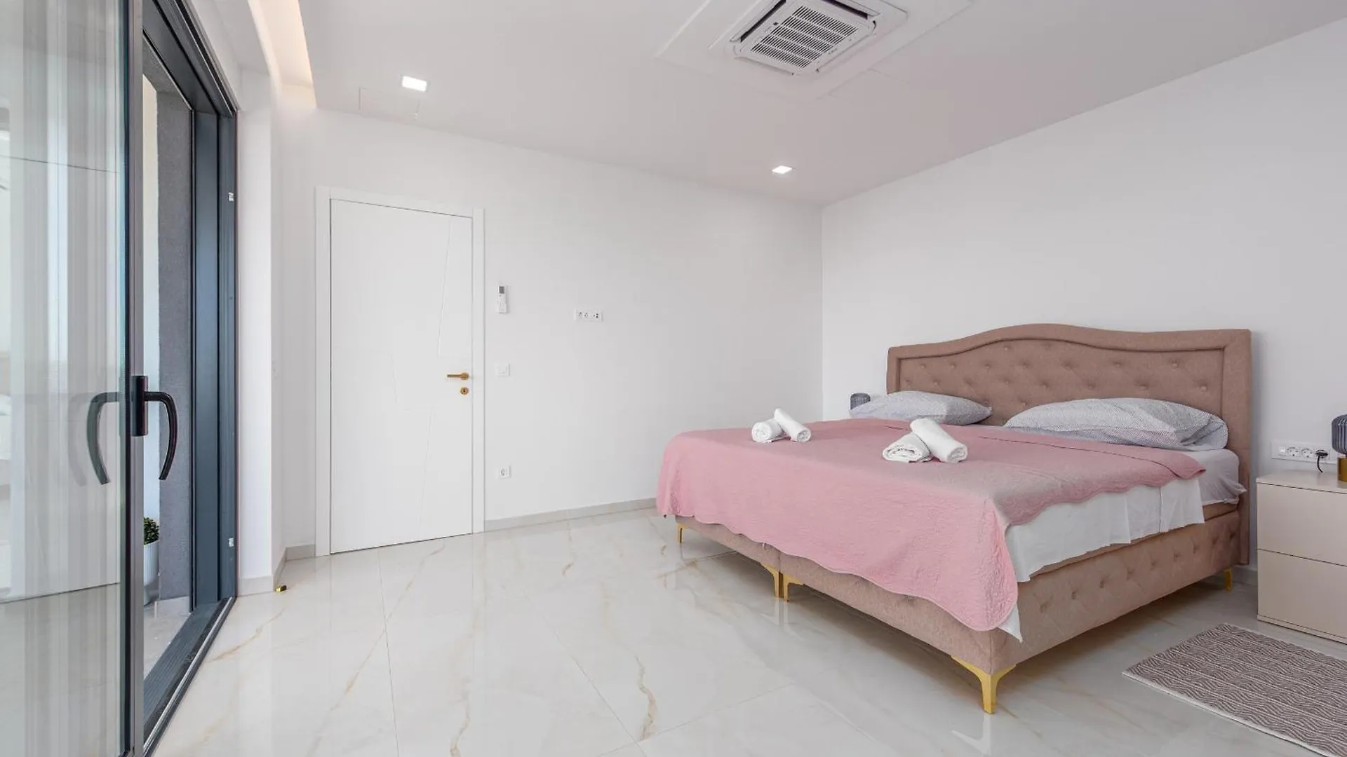 Seaview Villa A'More With Heated Pool Maslenica 0*,  Croatia