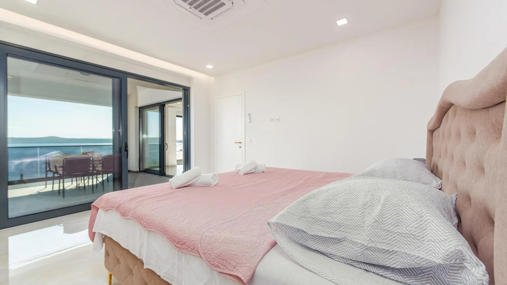 Seaview Villa A'More With Heated Pool Maslenica