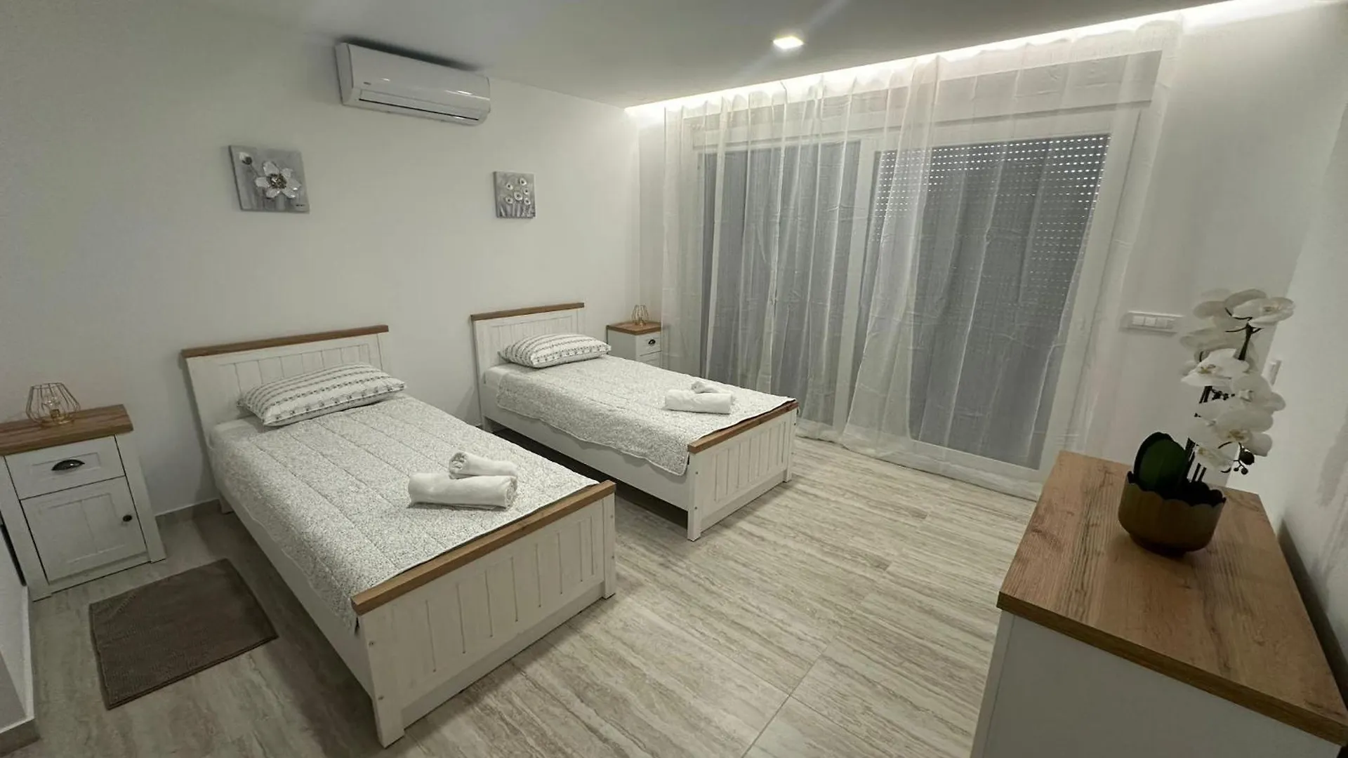 Seaview Villa A'More With Heated Pool Maslenica